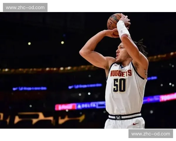 约基奇第三节独揽17分强行续命 掘金内线缺少戈登防守支撑